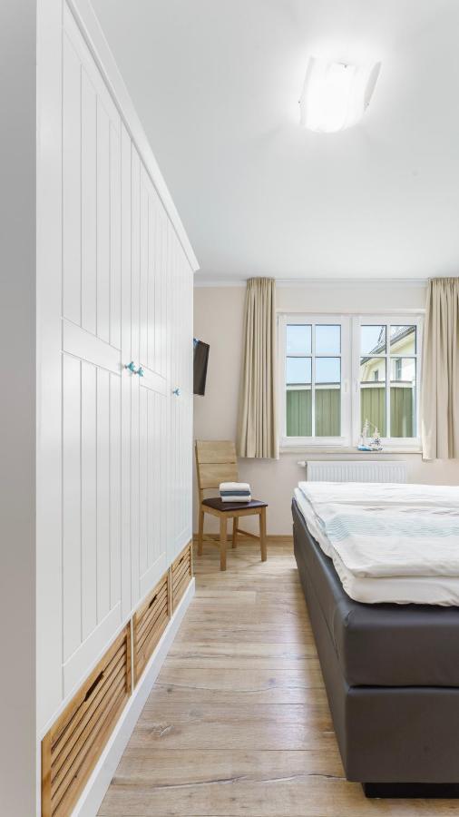 Kaept'N Kalle Ferienwohnungen Zingst Esterno foto